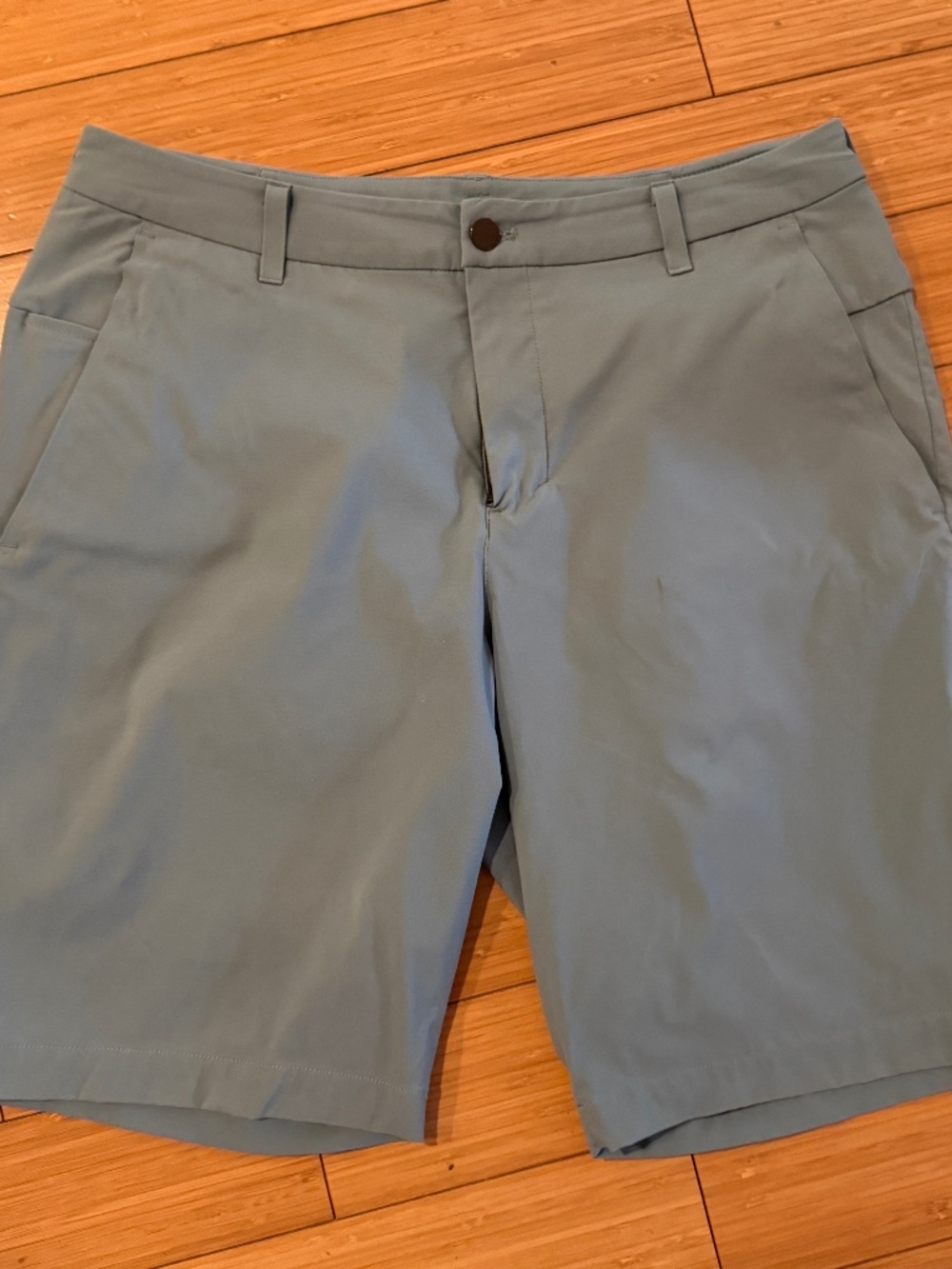 lululemon athletica Men's Light Slate Blue Flat-Front Performance Shorts